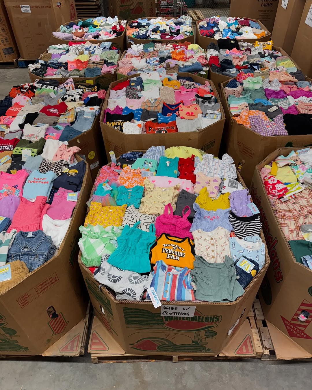 Kids clothing - Image 2