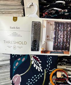 Bathroom curtain